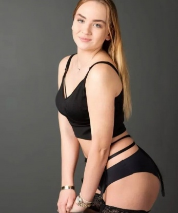 Рада, 23 года